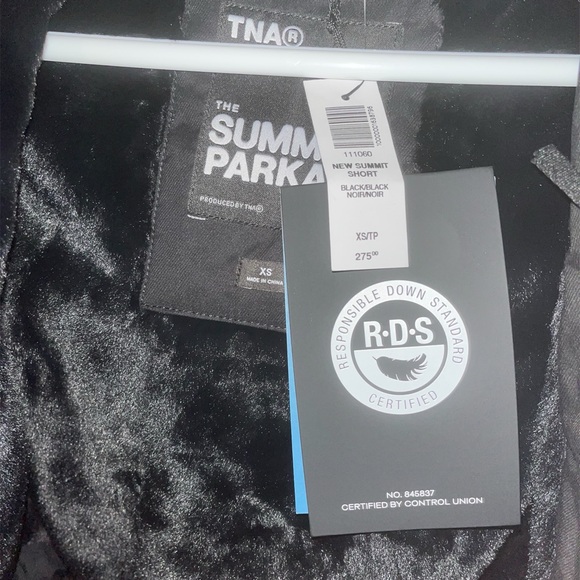 Tna The Summit Parka Short | NWT - Picture 11 of 15